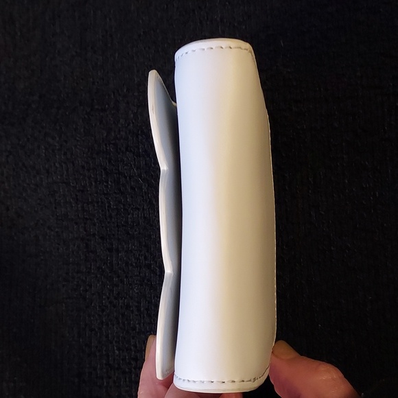 Kate Spade White Wallet Gemma Small Leather Flap Scalloped Edge - Picture 11 of 12